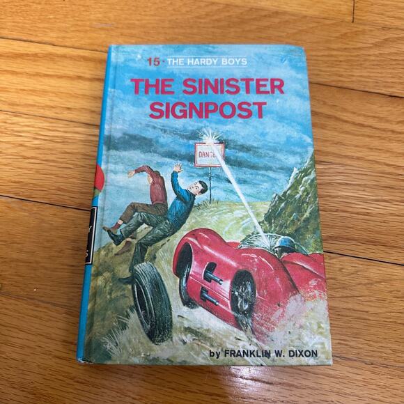 None Other - The Hardy Boys 15 The Sinister Signpost by Franklin W. Dixon Book 1968